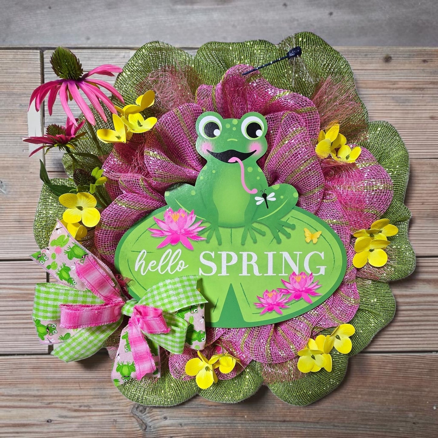 Welcome Spring Frog Wreath